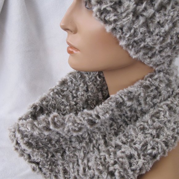 New Handmade Chunky Faux Fur Winter Headband and Infinity Scarf Set - Picture 7 of 10